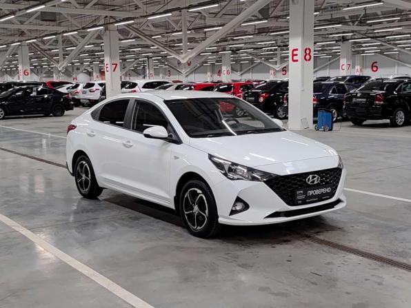 Hyundai Solaris II Рестайлинг с пробегом 2020 года, цена 1 350 000 рублей, 114869 км, седан, Автокод Объявления