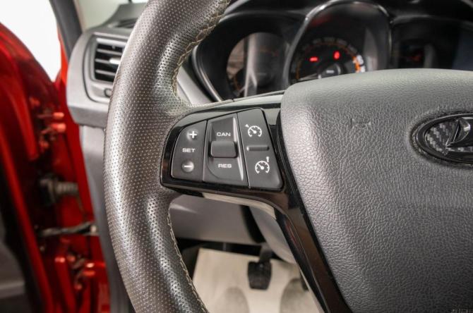 Lada (ВАЗ) Vesta I с пробегом 2021 года, цена 1 239 000 рублей, 63500 км, седан, Автокод Объявления