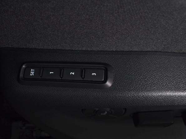 Volkswagen Tiguan III (China Market) с пробегом 2026 года, цена 4 734 995 рублей, 100 км, внедорожник, Автокод Объявления