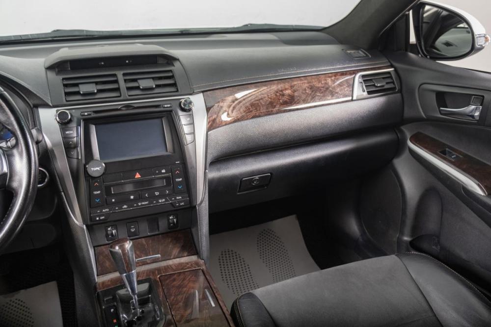 Toyota Camry VII (XV50) Рестайлинг Томск  - изображение 12