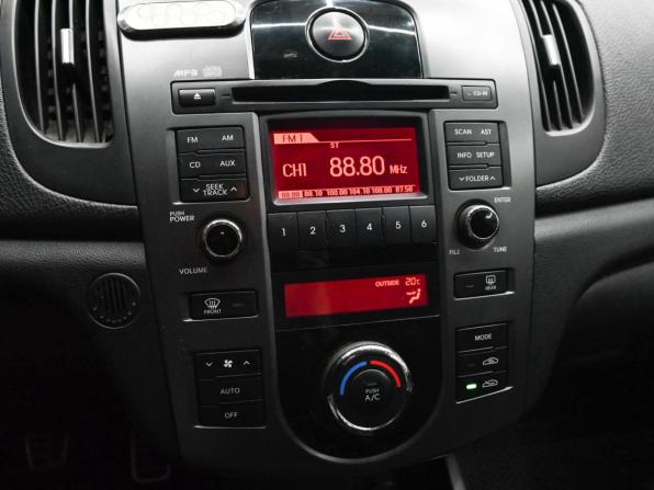 Kia Cerato II с пробегом 2010 года, цена 750 000 рублей, 204403 км, седан, Автокод Объявления