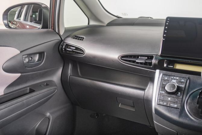 Toyota Wish II с пробегом 2010 года, цена 1 259 000 рублей, 165000 км, минивэн, Автокод Объявления