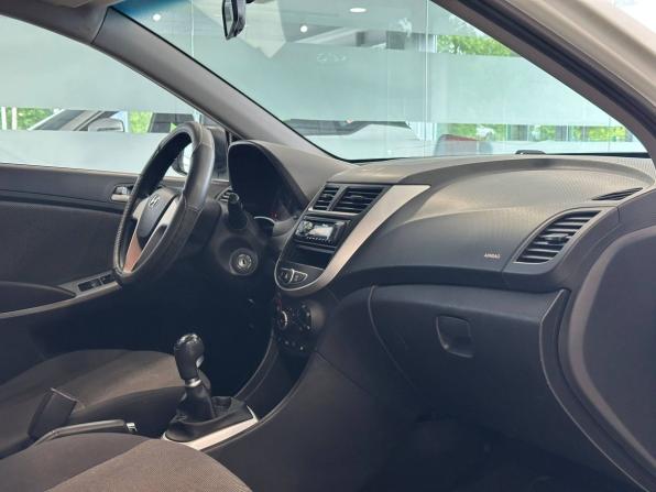 Hyundai Solaris I с пробегом 2012 года, цена 747 000 рублей, 130213 км, седан, Автокод Объявления