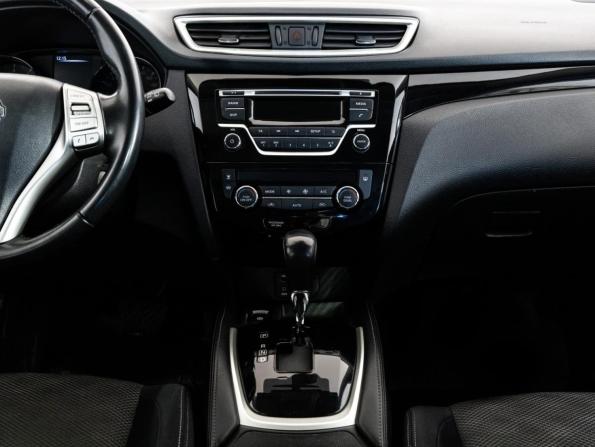 Nissan Qashqai II с пробегом 2018 года, цена 1 399 000 рублей, 199607 км, внедорожник, Автокод Объявления