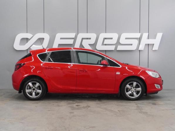 Opel Astra J с пробегом 2012 года, цена 664 000 рублей, 199628 км, хэтчбек, Автокод Объявления