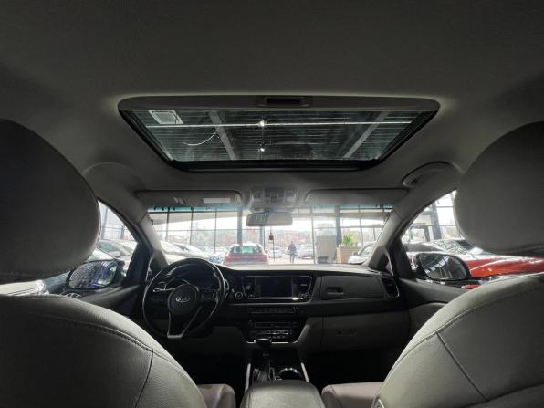 Kia Carnival III с пробегом 2019 года, цена 3 100 000 рублей, 98355 км, минивэн, Автокод Объявления