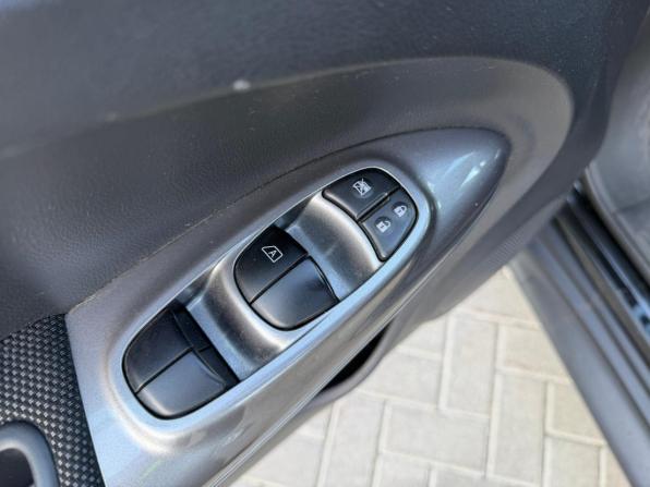 Nissan Juke I с пробегом 2012 года, цена 1 200 000 рублей, 107542 км, внедорожник, Автокод Объявления
