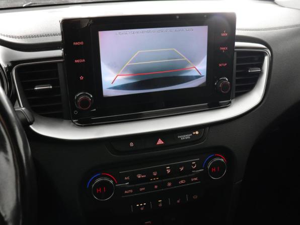 Kia Ceed III с пробегом 2020 года, цена 1 820 000 рублей, 81838 км, универсал, Автокод Объявления