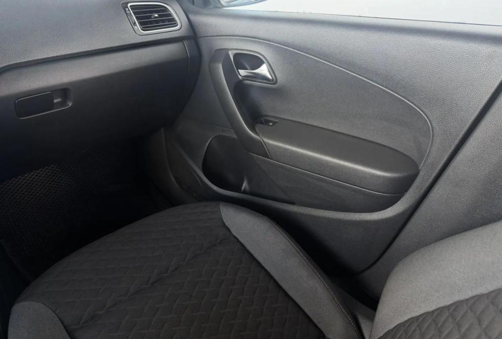 Volkswagen Polo V Рестайлинг Киров  - изображение 13