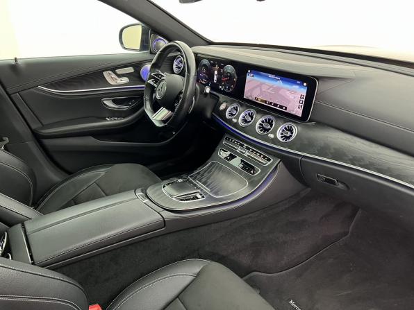 Mercedes-Benz E-Класс V (W213 S213 C238) Рестайлинг с пробегом 2021 года, цена 4 680 000 рублей, 112964 км, седан, Автокод Объявления