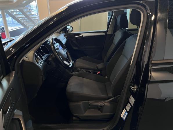 Volkswagen Tiguan II Рестайлинг с пробегом 2021 года, цена 2 779 000 рублей, 104364 км, внедорожник, Автокод Объявления