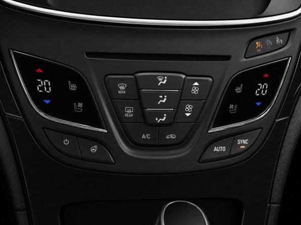 Opel Insignia I Рестайлинг с пробегом 2013 года, цена 1 099 000 рублей, 104754 км, седан, Автокод Объявления