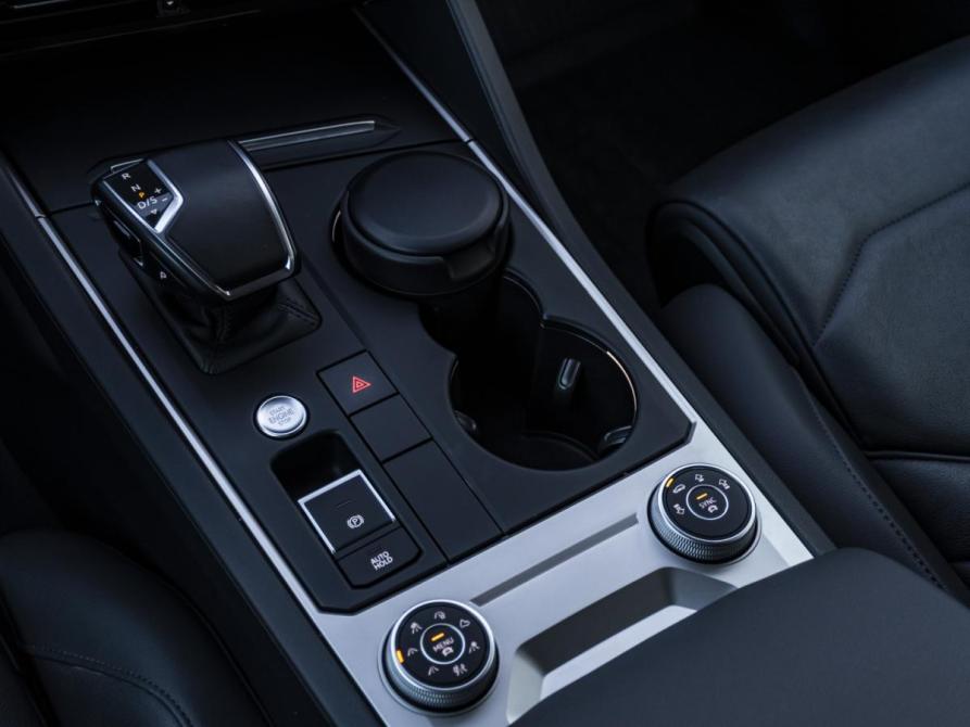 Volkswagen Touareg III Москва  - изображение 19