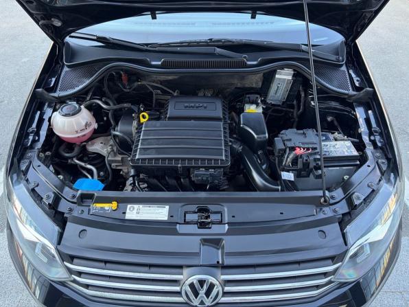 Volkswagen Polo V Рестайлинг с пробегом 2018 года, цена 1 240 000 рублей, 65370 км, седан, Автокод Объявления