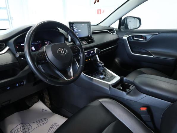 Toyota RAV4 V (XA50) с пробегом 2021 года, цена 2 697 600 рублей, 209277 км, внедорожник, Автокод Объявления