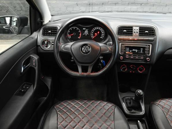 Volkswagen Polo V Рестайлинг с пробегом 2018 года, цена 1 180 000 рублей, 72110 км, седан, Автокод Объявления