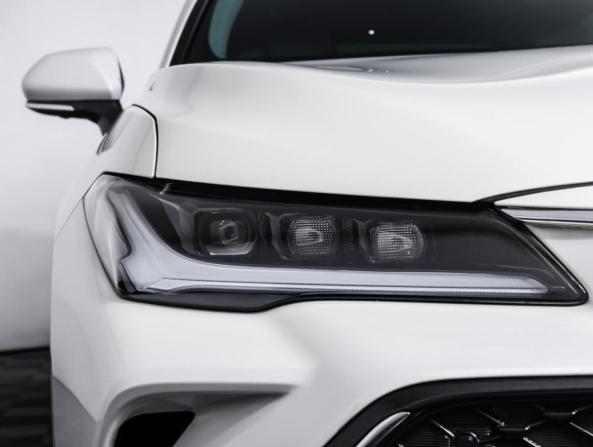 Toyota Avalon V с пробегом 2022 года, цена 3 720 000 рублей, 19743 км, седан, Автокод Объявления