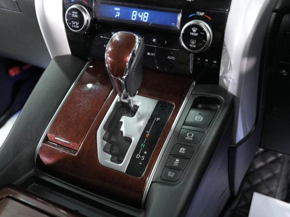 Toyota Alphard III с пробегом 2016 года, цена 3 430 000 рублей, 109000 км, минивэн, Автокод Объявления
