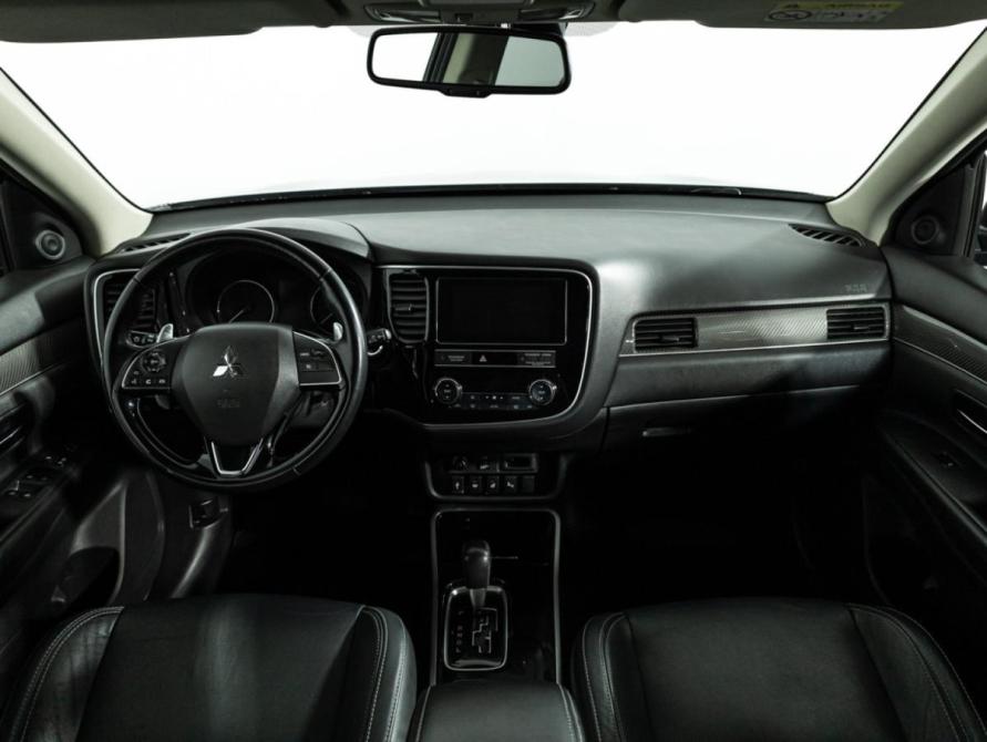 Mitsubishi Outlander III Рестайлинг 3 Санкт-Петербург  - изображение 13