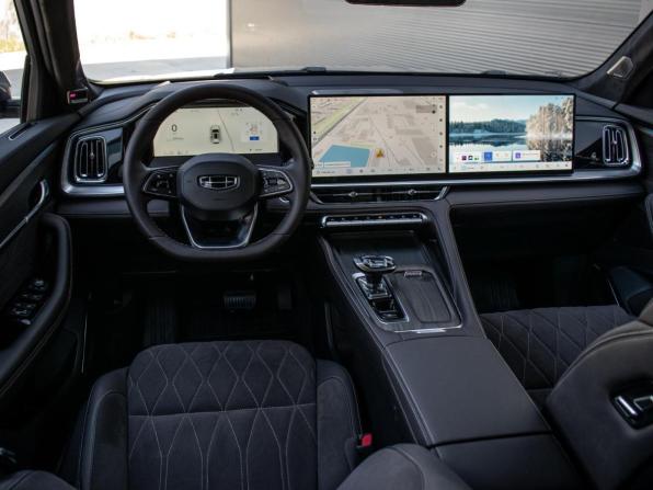Geely Monjaro I Рестайлинг 2 с пробегом 2026 года, цена 4 250 000 рублей, 16 км, внедорожник, Автокод Объявления