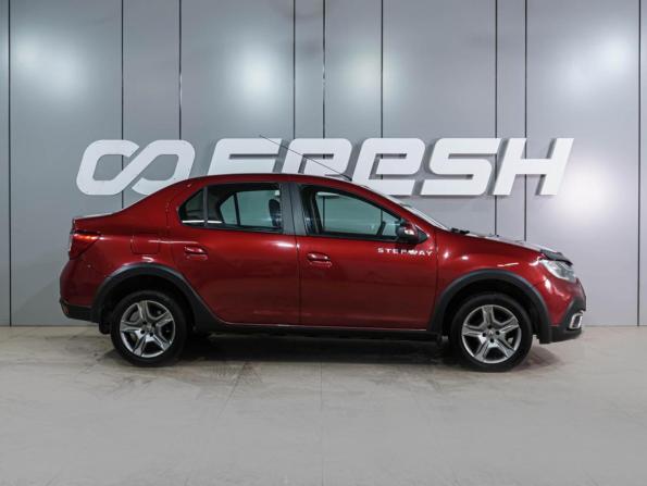 Renault Logan II Рестайлинг с пробегом 2020 года, цена 1 059 000 рублей, 123379 км, седан, Автокод Объявления