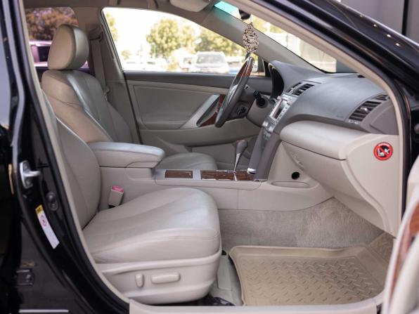 Toyota Camry VI (XV40) Рестайлинг с пробегом 2011 года, цена 1 320 000 рублей, 201532 км, седан, Автокод Объявления