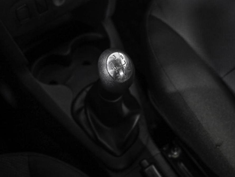 Renault Logan II Рестайлинг Санкт-Петербург  - изображение 15