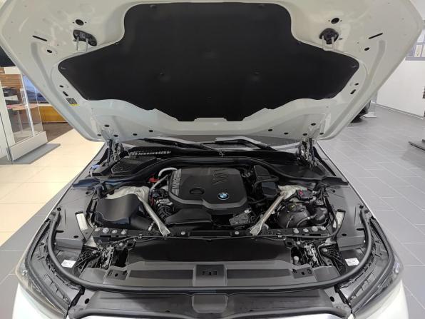 BMW 5 серии VIII (G60/G61/G68) с пробегом 2023 года, цена 7 700 000 рублей, 9795 км, седан, Автокод Объявления