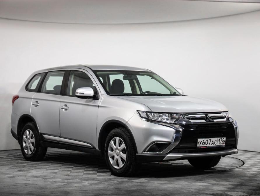 Mitsubishi Outlander III Рестайлинг 2 Санкт-Петербург  - изображение 3