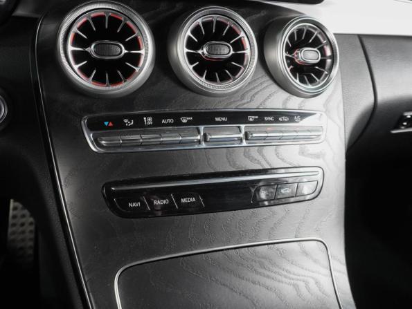Mercedes-Benz C-Класс IV (W205) Рестайлинг с пробегом 2019 года, цена 3 239 000 рублей, 136111 км, купе, Автокод Объявления