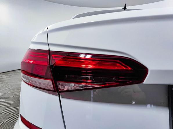 Volkswagen Passat B8 Рестайлинг с пробегом 2020 года, цена 2 350 000 рублей, 67835 км, седан, Автокод Объявления