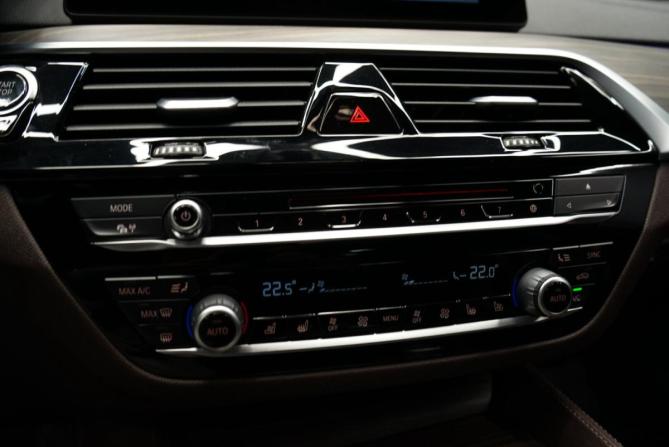 BMW 5 серии VII (G30/G31/G38) с пробегом 2019 года, цена 4 690 000 рублей, 150000 км, седан, Автокод Объявления