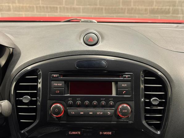 Nissan Juke I с пробегом 2012 года, цена 800 000 рублей, 301381 км, внедорожник, Автокод Объявления