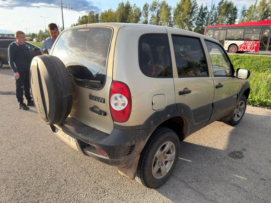 Chevrolet Niva I Рестайлинг Пермь  - изображение 3
