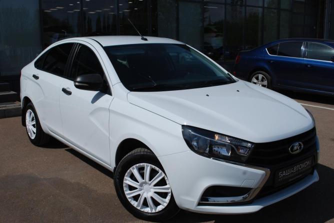 Lada (ВАЗ) Vesta I с пробегом 2018 года, цена 895 000 рублей, 68420 км, седан, Автокод Объявления