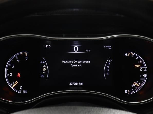 Jeep Grand Cherokee IV (WK2) Рестайлинг с пробегом 2013 года, цена 2 099 000 рублей, 228000 км, внедорожник, Автокод Объявления