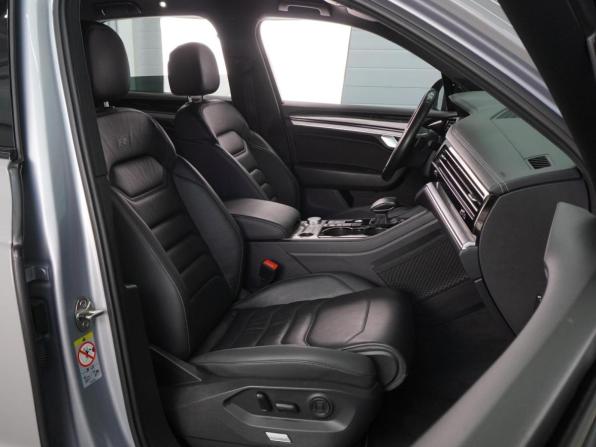 Volkswagen Touareg III с пробегом 2020 года, цена 4 199 000 рублей, 248749 км, внедорожник, Автокод Объявления
