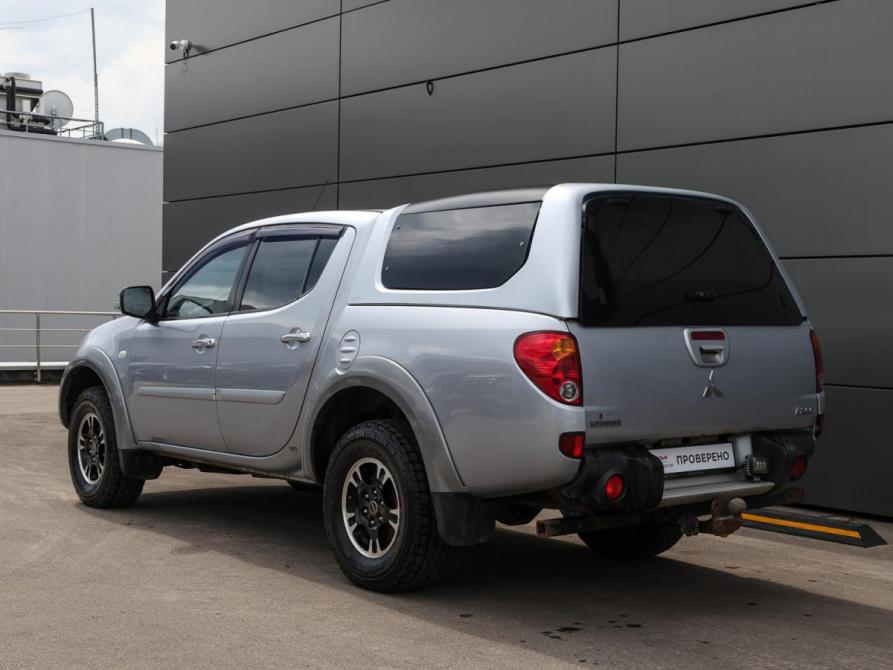 Mitsubishi L200 IV Москва  - изображение 8