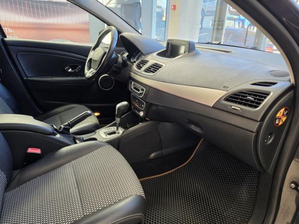 Renault Fluence I с пробегом 2012 года, цена 549 000 рублей, 165120 км, седан, Автокод Объявления