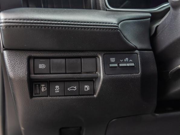 Toyota Avalon V с пробегом 2022 года, цена 3 198 000 рублей, 51016 км, седан, Автокод Объявления