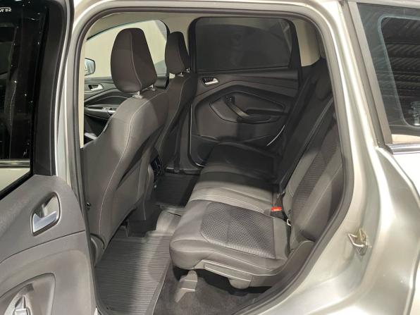 Ford Kuga II Рестайлинг с пробегом 2018 года, цена 1 415 000 рублей, 263106 км, внедорожник, Автокод Объявления