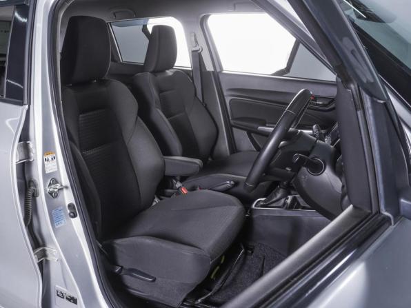 Suzuki Swift V с пробегом 2019 года, цена 1 159 000 рублей, 101111 км, хэтчбек, Автокод Объявления
