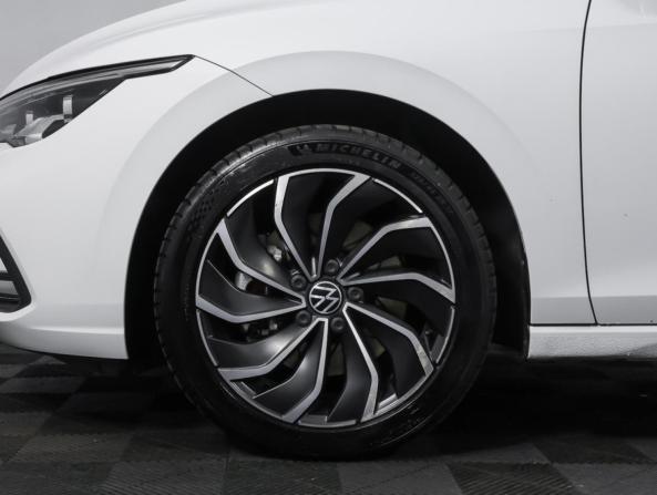 Volkswagen Golf VIII с пробегом 2020 года, цена 2 348 000 рублей, 46585 км, хэтчбек, Автокод Объявления