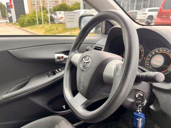 Toyota Corolla X (E140 E150) Рестайлинг с пробегом 2011 года, цена 1 750 000 рублей, 25999 км, седан, Автокод Объявления