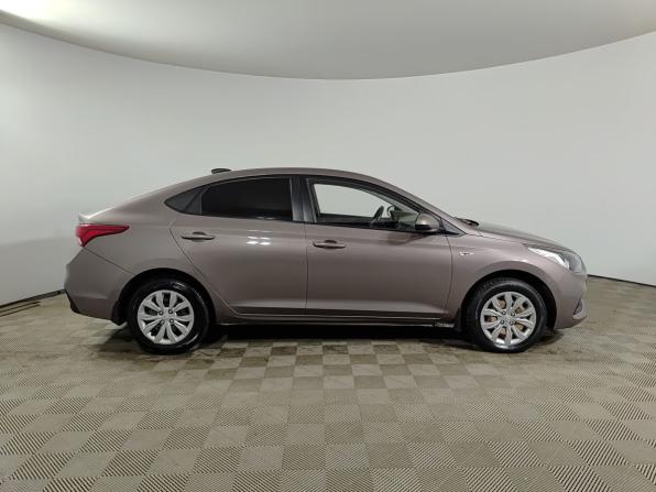 Hyundai Solaris II с пробегом 2018 года, цена 1 250 000 рублей, 180000 км, седан, Автокод Объявления