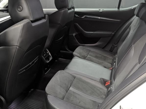 Skoda Octavia IV (A8) с пробегом 2020 года, цена 2 750 000 рублей, 52871 км, лифтбек, Автокод Объявления