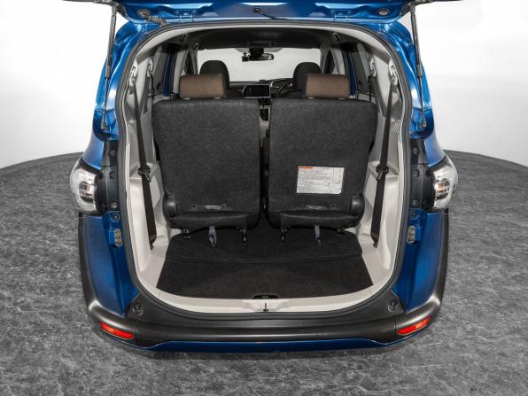 Toyota Sienta II с пробегом 2016 года, цена 1 175 500 рублей, 99000 км, компактвэн, Автокод Объявления