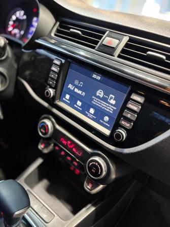 Kia Rio IV с пробегом 2018 года, цена 1 569 000 рублей, 98932 км, хэтчбек, Автокод Объявления