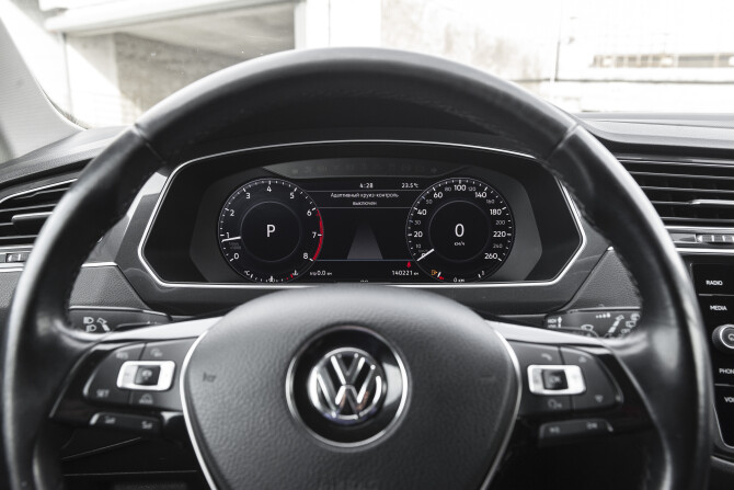 Volkswagen Tiguan II с пробегом 2017 года, цена 2 649 000 рублей, 141000 км, внедорожник, Автокод Объявления