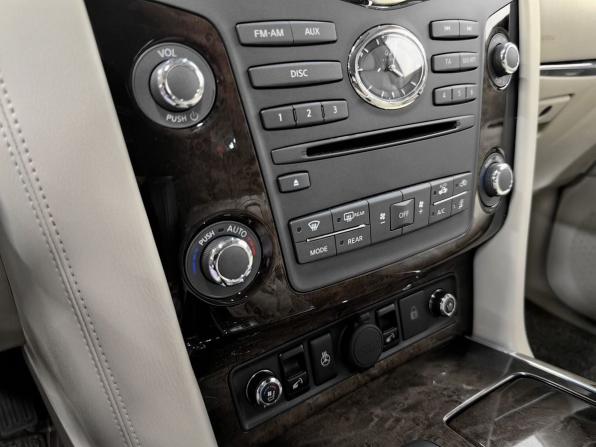 Infiniti QX56 II с пробегом 2012 года, цена 2 250 000 рублей, 205000 км, внедорожник, Автокод Объявления